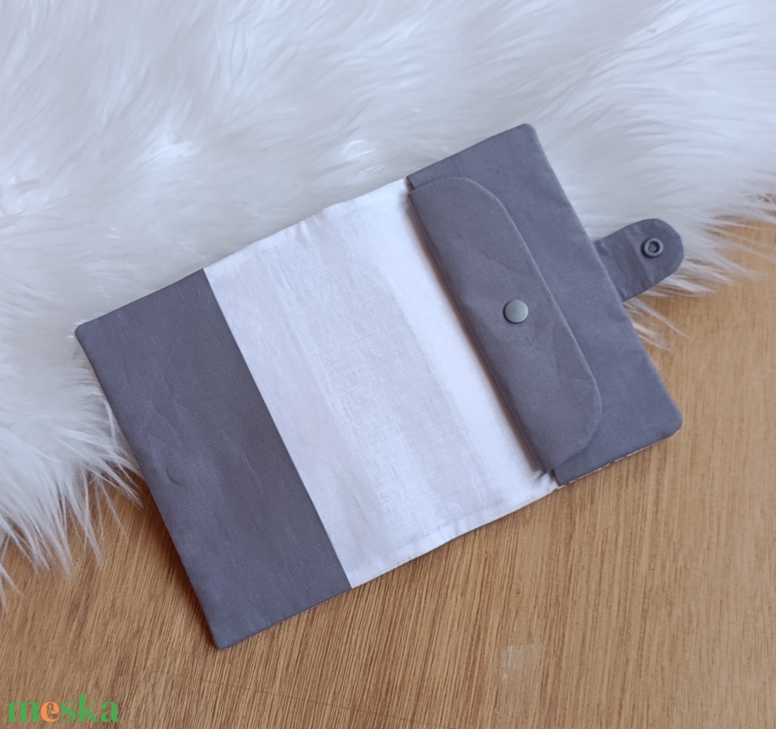 Kártyatartós egészségügyi kiskönyv borító - otthon & életmód - papír, írószer - egészségügyi kiskönyv borító - Meska.hu