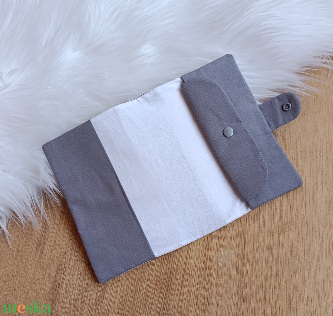 Kártyatartós egészségügyi kiskönyv borító - baba - mama - babaemlékek - egészségügyi kiskönyv borító - Meska.hu