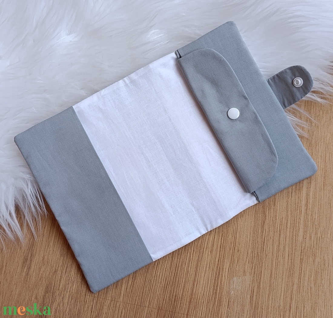 Kártyatartós egészségügyi kiskönyv borító - otthon & életmód - papír, írószer - egészségügyi kiskönyv borító - Meska.hu