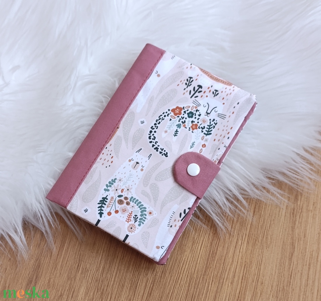 Kártyatartós egészségügyi kiskönyv borító - otthon & életmód - papír, írószer - egészségügyi kiskönyv borító - Meska.hu