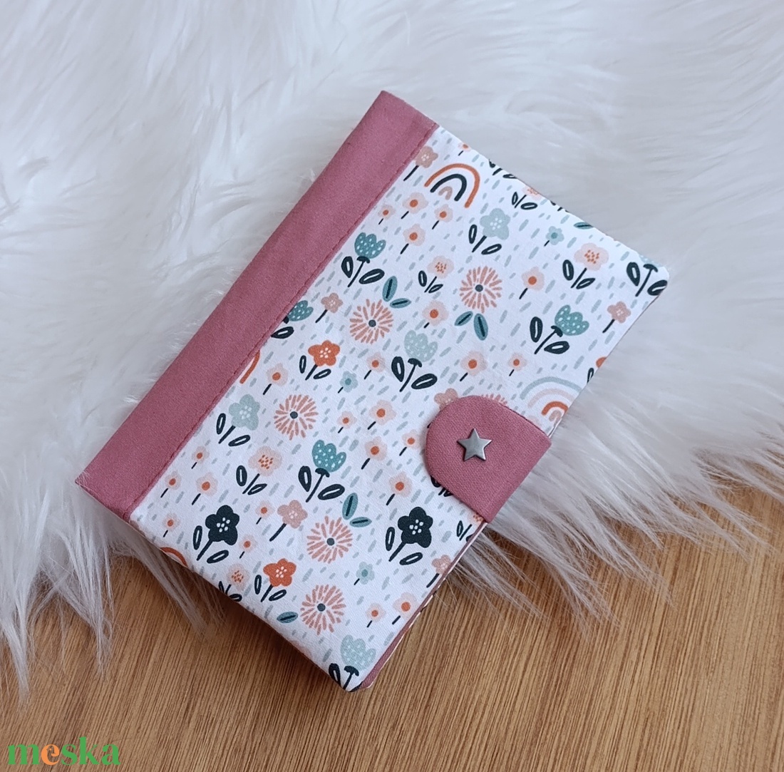 Kártyatartós egészségügyi kiskönyv borító - baba - mama - babaemlékek - egészségügyi kiskönyv borító - Meska.hu