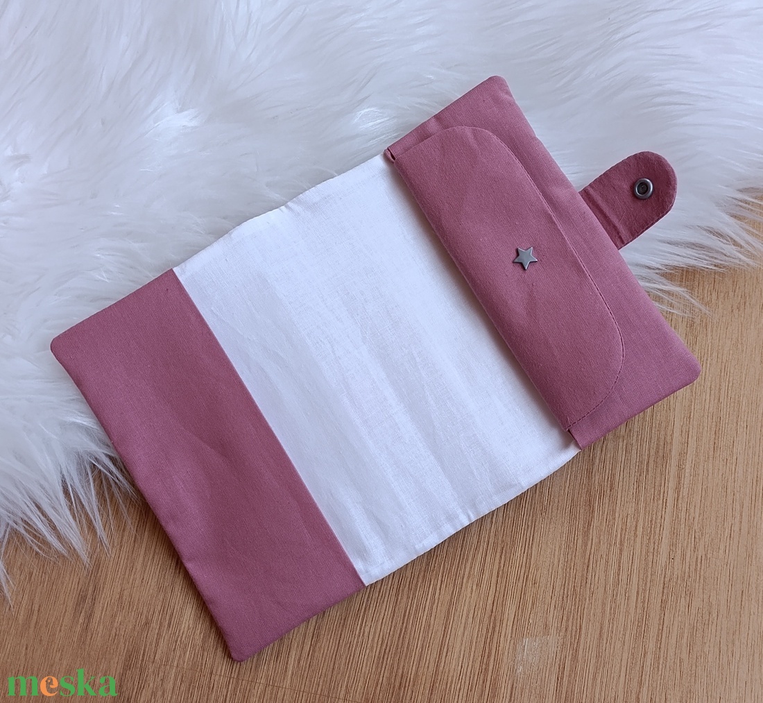 Kártyatartós egészségügyi kiskönyv borító - baba - mama - babaemlékek - egészségügyi kiskönyv borító - Meska.hu