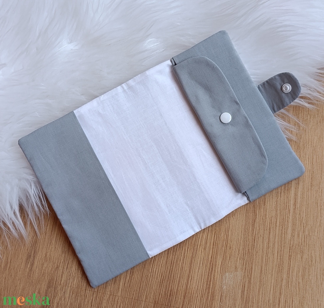 Kártyatartós egészségügyi kiskönyv borító - otthon & életmód - papír, írószer - egészségügyi kiskönyv borító - Meska.hu