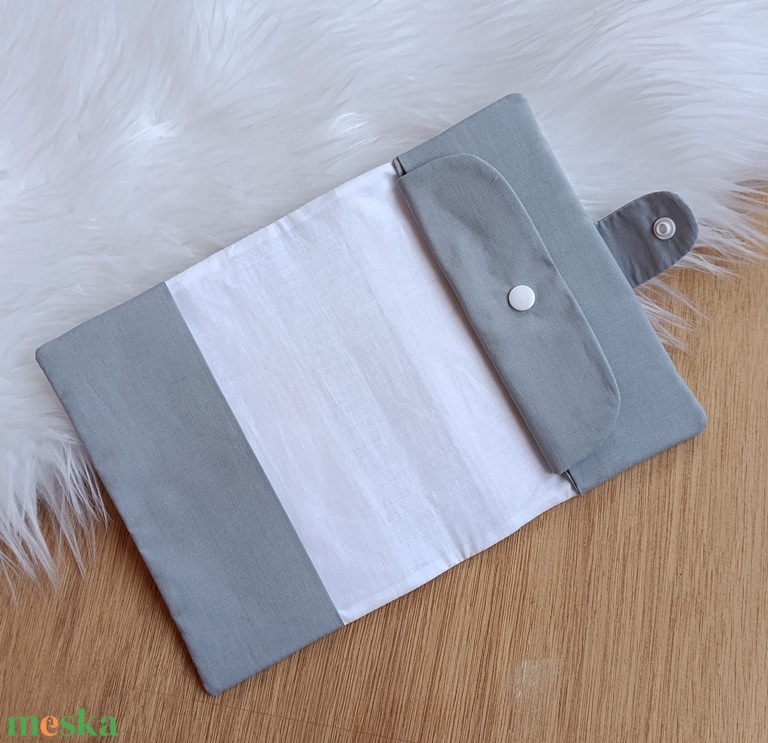 Kártyatartós egészségügyi kiskönyv borító - otthon & életmód - papír, írószer - egészségügyi kiskönyv borító - Meska.hu