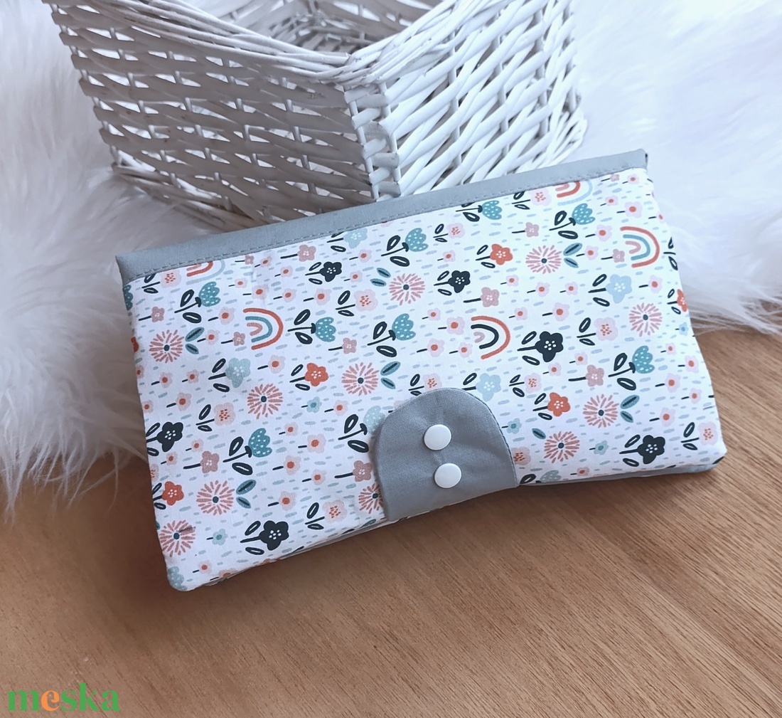 Pelenkatáska, pelenkázó neszeszer - táska & tok - pelenkatáska - pelenkatartó tok - Meska.hu