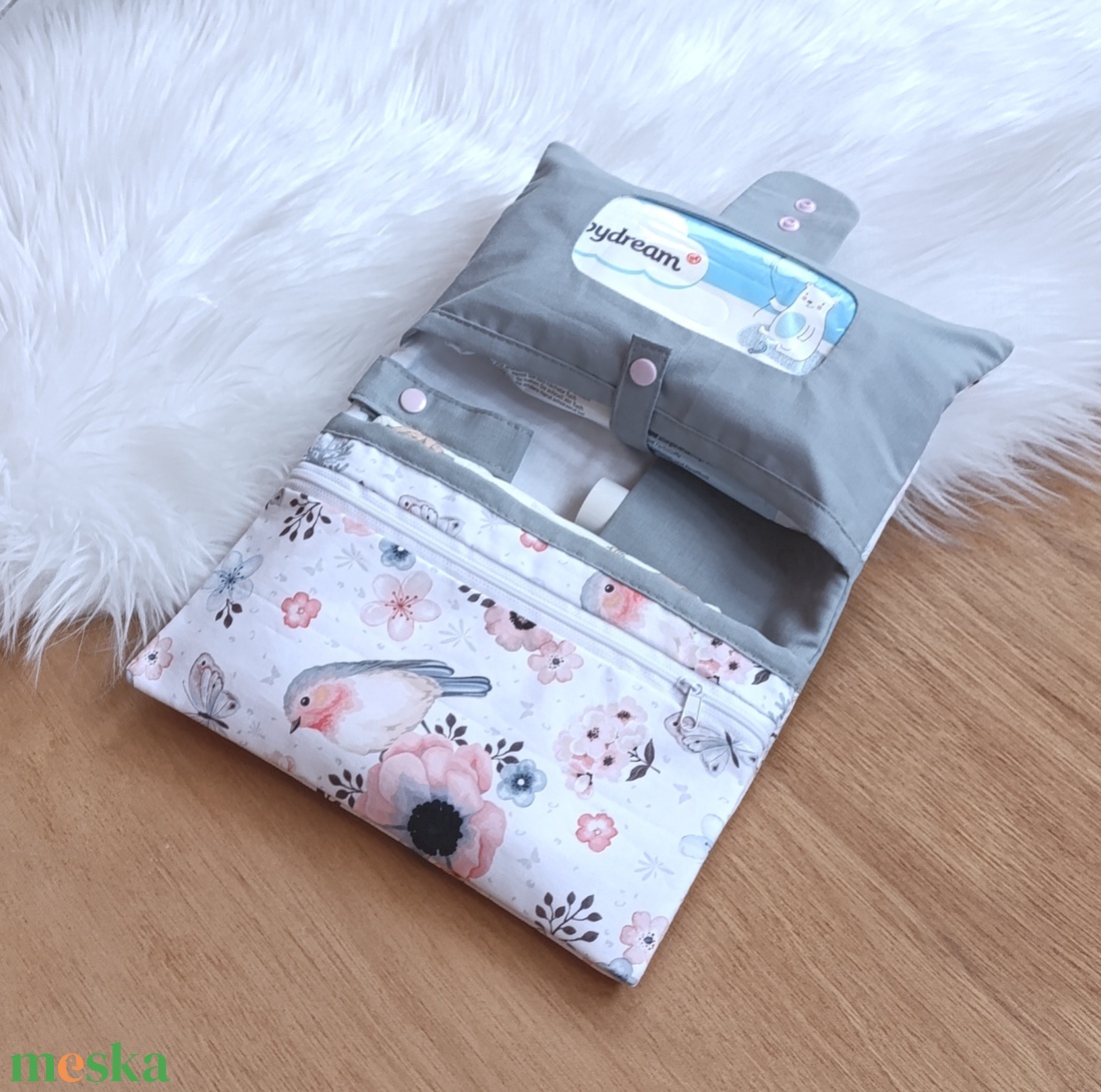 Pelenkatáska, pelenkázó neszeszer - baba - mama - pelenkázó, babafürdető kellékek - pelenkázó neszeszer, pelenkatartó - Meska.hu