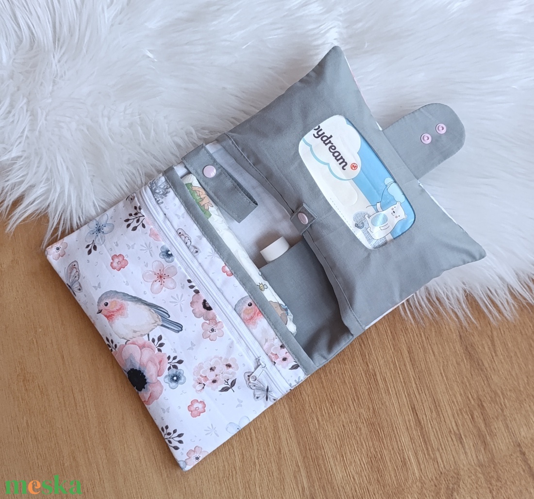 Pelenkatáska, pelenkázó neszeszer - baba - mama - pelenkázó, babafürdető kellékek - pelenkázó neszeszer, pelenkatartó - Meska.hu