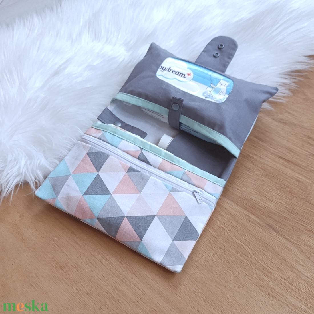 Pelenkatáska, pelenkázó neszeszer - táska & tok - pelenkatáska - pelenkatartó tok - Meska.hu