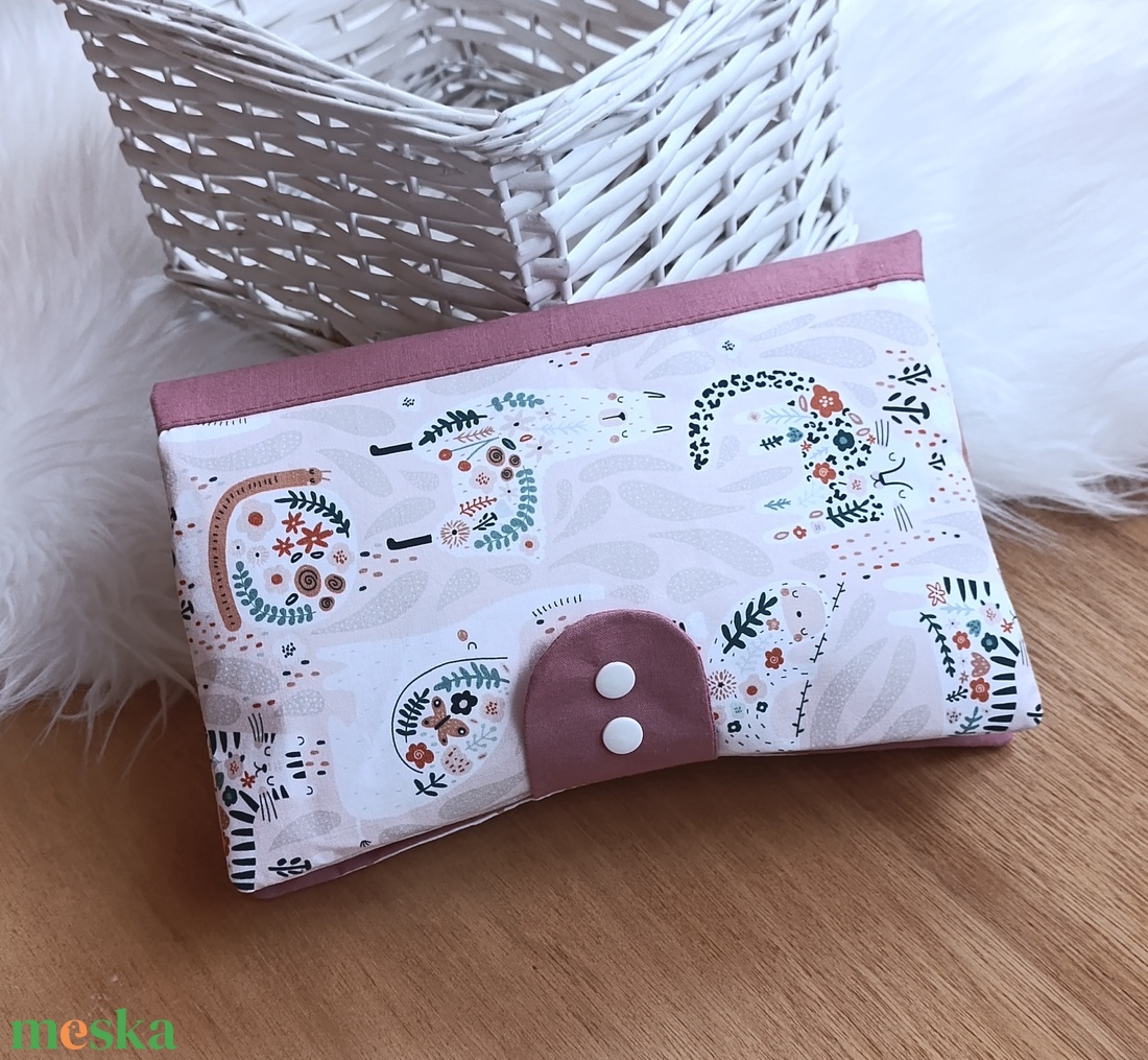 Pelenkatáska, pelenkázó neszeszer - baba - mama - pelenkázó, babafürdető kellékek - pelenkázó neszeszer, pelenkatartó - Meska.hu