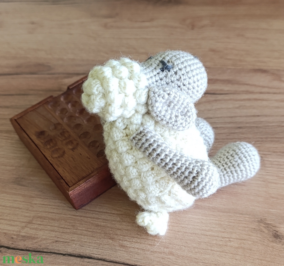 Alvó horgolt bárány -  - Meska.hu