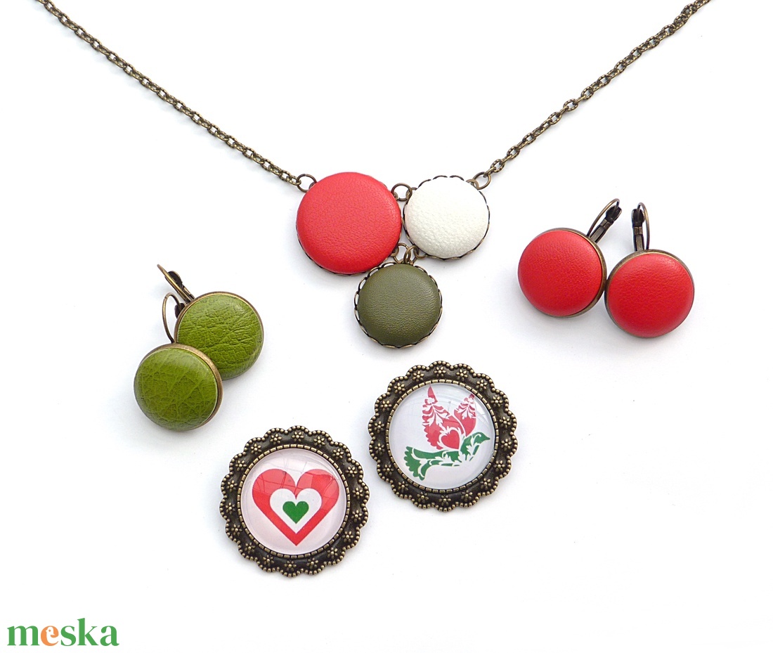 Nemzetiszínű kitűző, kokárda, tulipán (bronz) - ékszer - kitűző és bross - Meska.hu