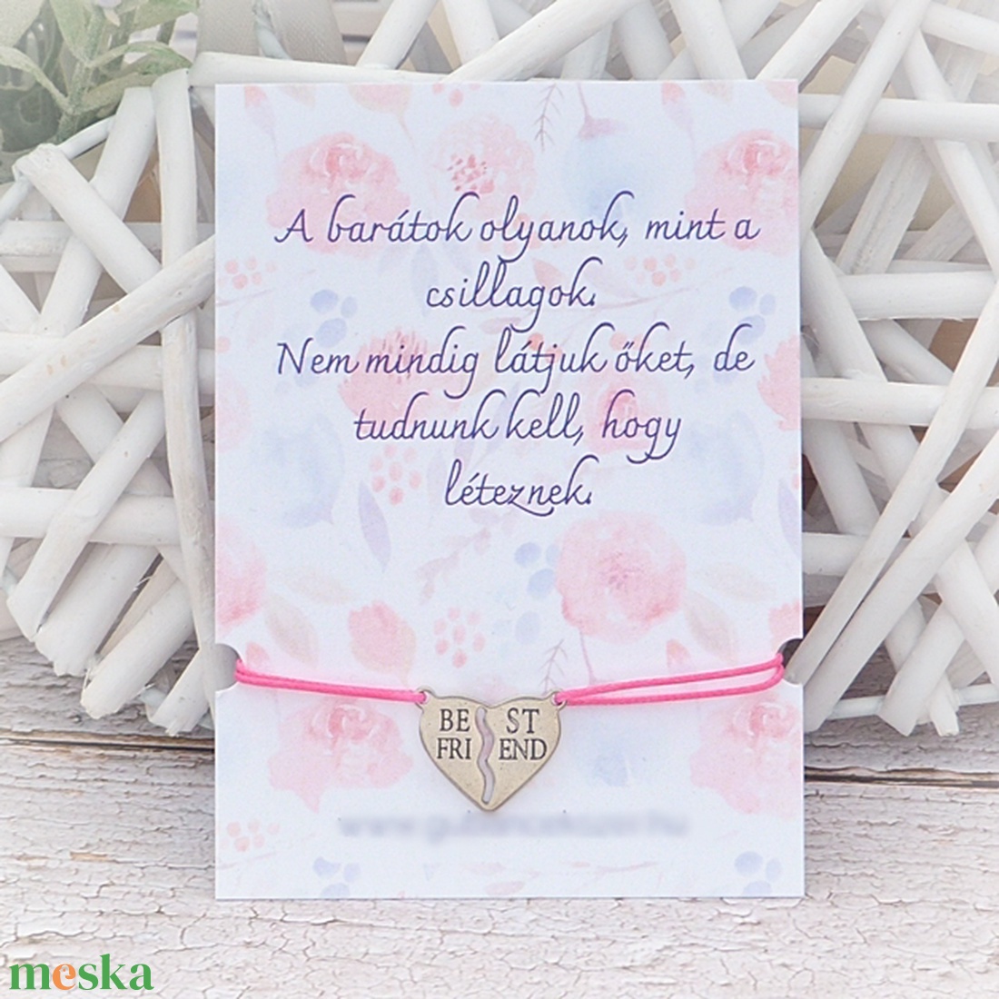 Best friend zsineg karkötő, nemesacél - ékszer - karkötő - karkötő medállal - Meska.hu Best friend zsineg karkötő, nemesacél - ékszer - karkötő - karkötő medállal - Meska.hu