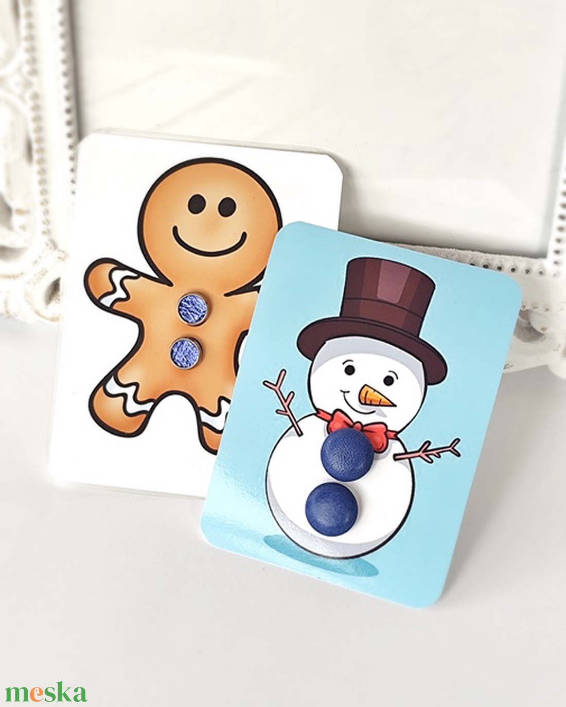 Nemesacél fülbevaló hóember ünnepi kártyán - ékszer - fülbevaló - pötty fülbevaló - Meska.hu Nemesacél fülbevaló hóember ünnepi kártyán - ékszer - fülbevaló - pötty fülbevaló - Meska.hu