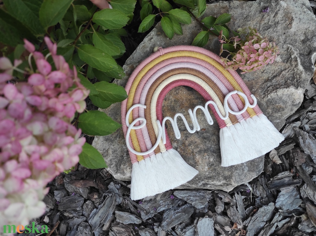 Makramé névre szóló szivárvány (L-es MÉRET) - otthon & életmód - dekoráció - fali és függő dekoráció - falra akasztható dekor - Meska.hu Makramé névre szóló szivárvány (L-es MÉRET) - otthon & életmód - dekoráció - fali és függő dekoráció - falra akasztható dekor - Meska.hu