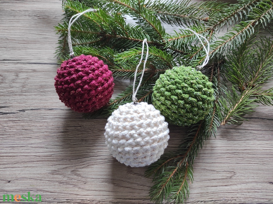 Horgolt gömb szett ( 3 db-os ) - karácsony - karácsonyi lakásdekoráció - karácsonyfadíszek - Meska.hu
