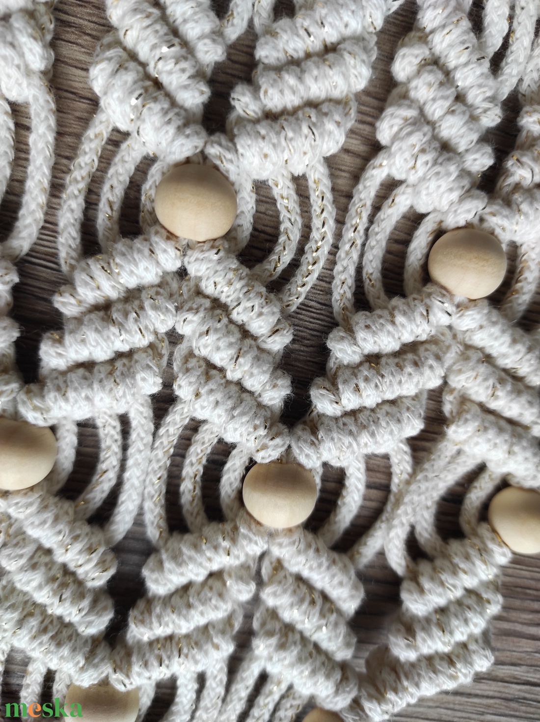 Makramé karácsonyfa ( natúr-arany színben ) - karácsony - karácsonyi lakásdekoráció - karácsonyi lakásdíszek - Meska.hu