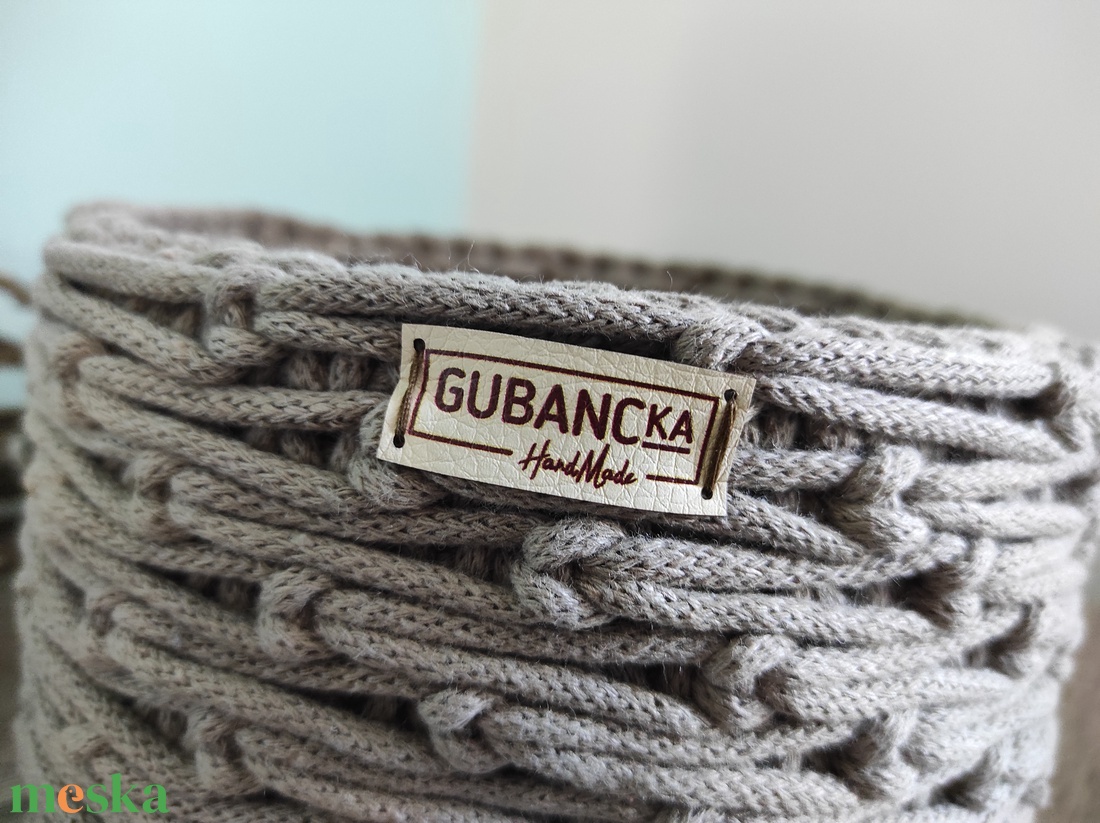 Csomómintás horgolt kosár (sötétbézs színben) - otthon & életmód - tárolás & rendszerezés - tárolókosár - Meska.hu