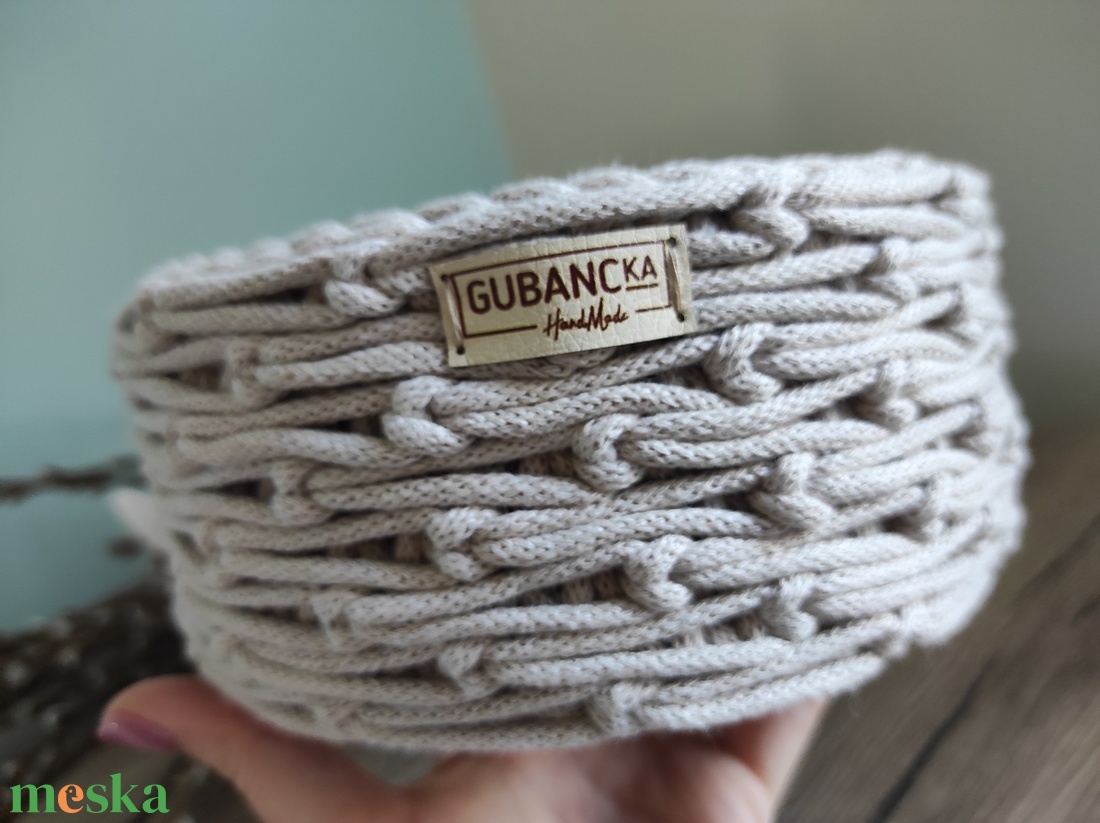 Csomómintás horgolt kosár (világosbézs színben) - otthon & életmód - tárolás & rendszerezés - tárolókosár - Meska.hu