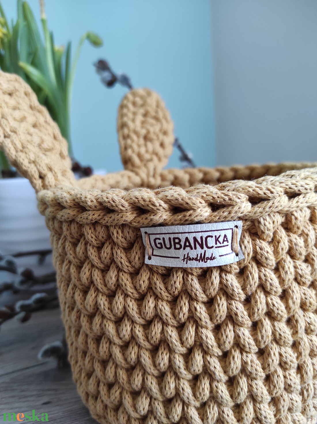 Horgolt nyuszifüles kosár (okker színben) - otthon & életmód - tárolás & rendszerezés - tárolókosár - Meska.hu