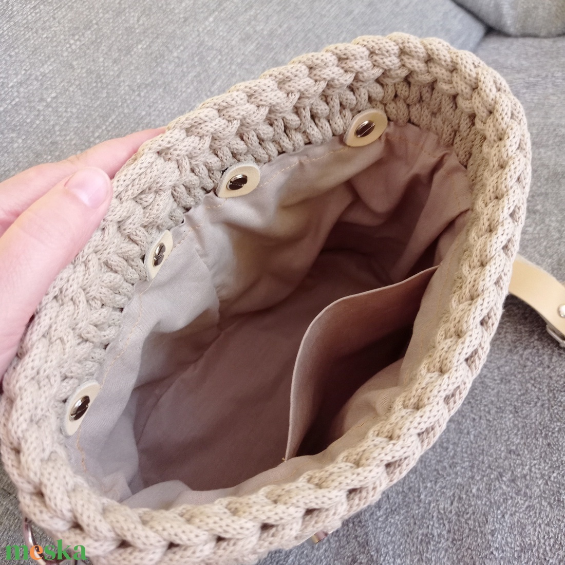 Virágos horgolt táska - táska & tok - kézitáska & válltáska - vállon átvethető táska - Meska.hu