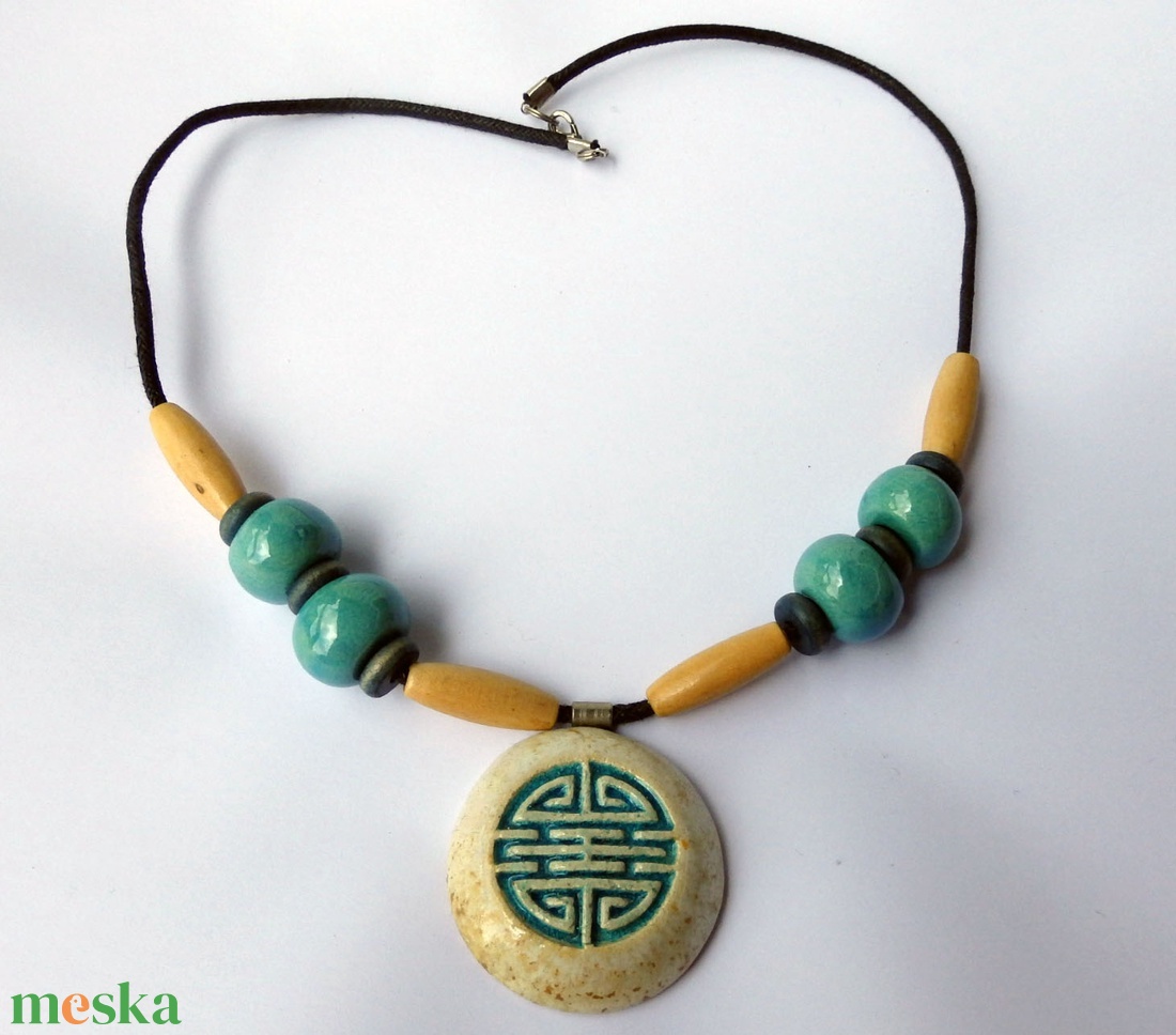 Mosolycsomó kerámai nyaklánc - ékszer - nyaklánc - medálos nyaklánc - Meska.hu