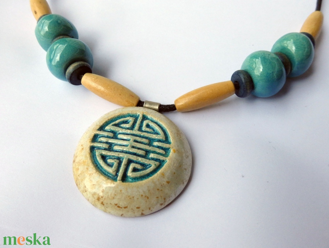 Mosolycsomó kerámai nyaklánc - ékszer - nyaklánc - medálos nyaklánc - Meska.hu