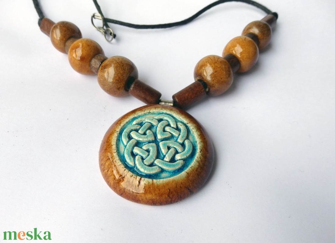 Éteri kötelék kerámai nyaklánc - ékszer - nyaklánc - medálos nyaklánc - Meska.hu