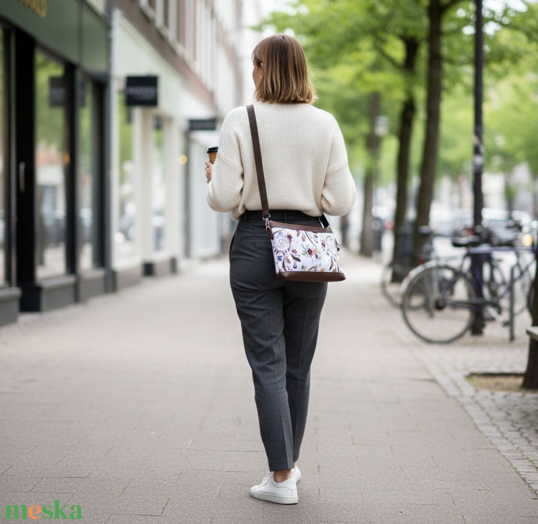 Álomfogó liget kis crossbody táska - táska & tok - variálható táska - Meska.hu