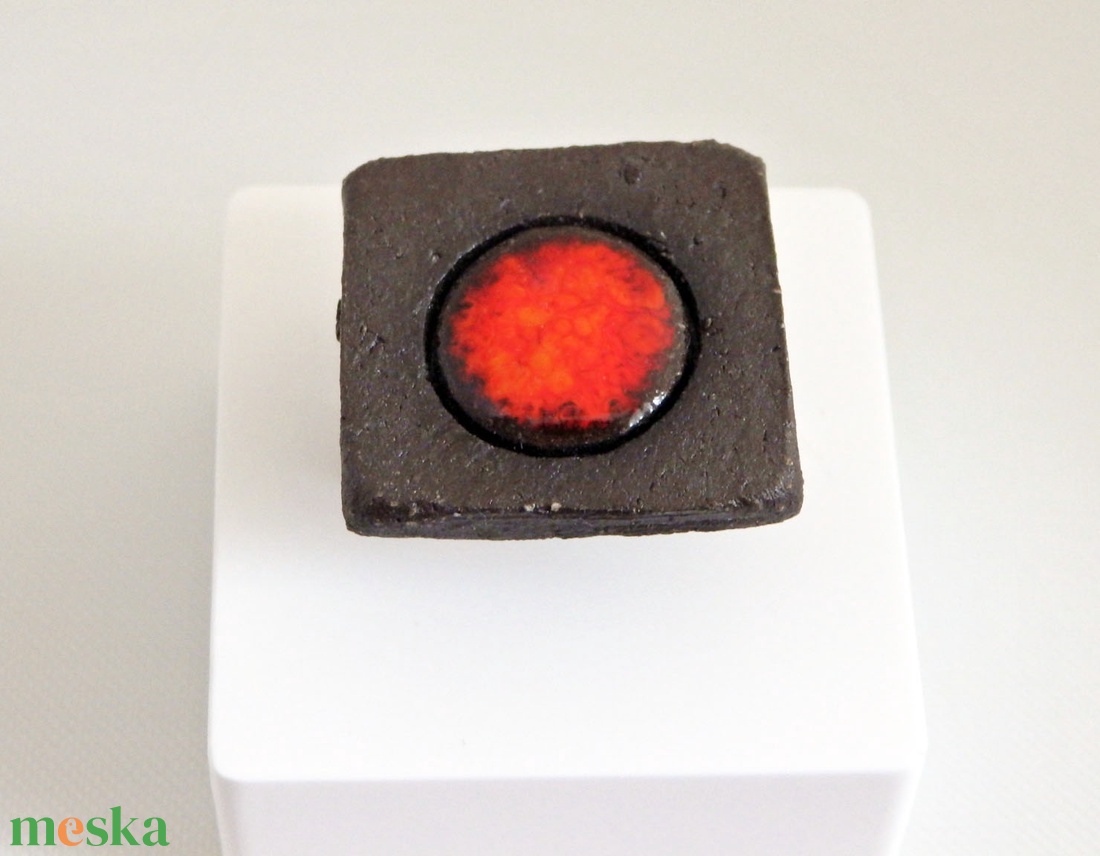 Lávafolt rusztikus barna piros kerámia gyűrű - ékszer - gyűrű - statement gyűrű - Meska.hu
