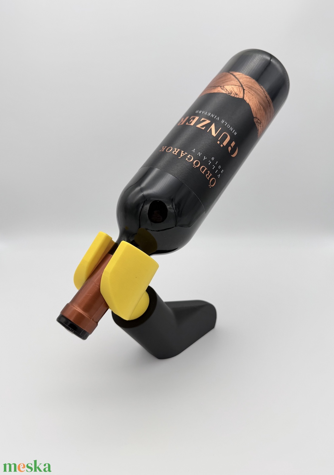 Játékfigura kéz - bortartó - otthon & életmód - konyhafelszerelés, tálalás - tálalás - bortartó - Meska.hu