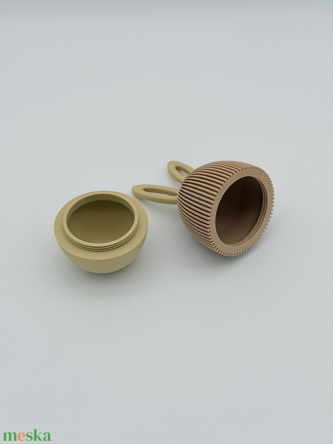 Húsvéti füles tojás tároló - kicsi - ünnepi díszek, dekorációk - húsvéti díszek és dekorációk - húsvéti asztaldíszek - Meska.hu