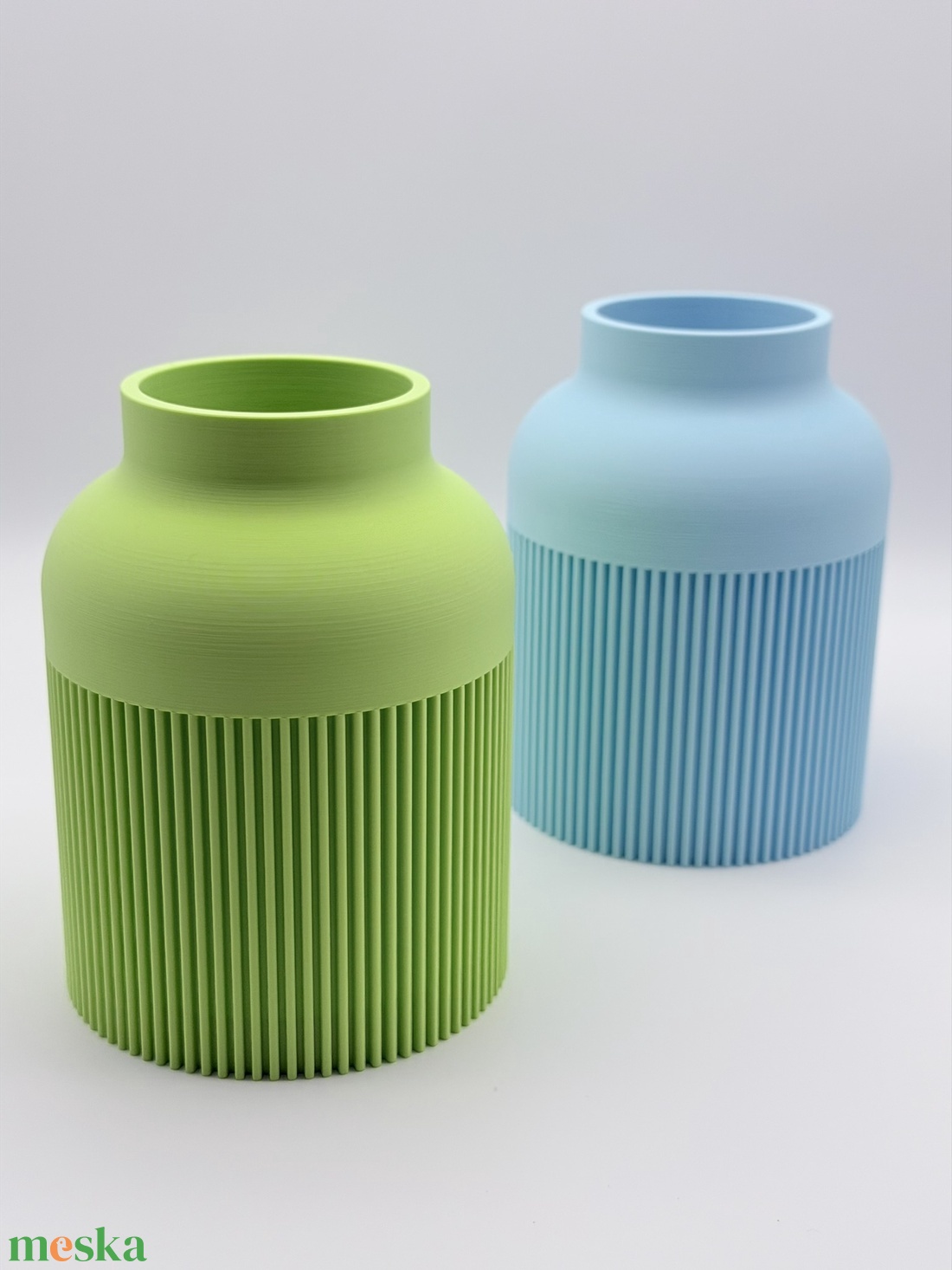 Csíkos beltéri kicsi váza  - ünnepi díszek, dekorációk - húsvéti díszek és dekorációk - húsvéti asztaldíszek - Meska.hu