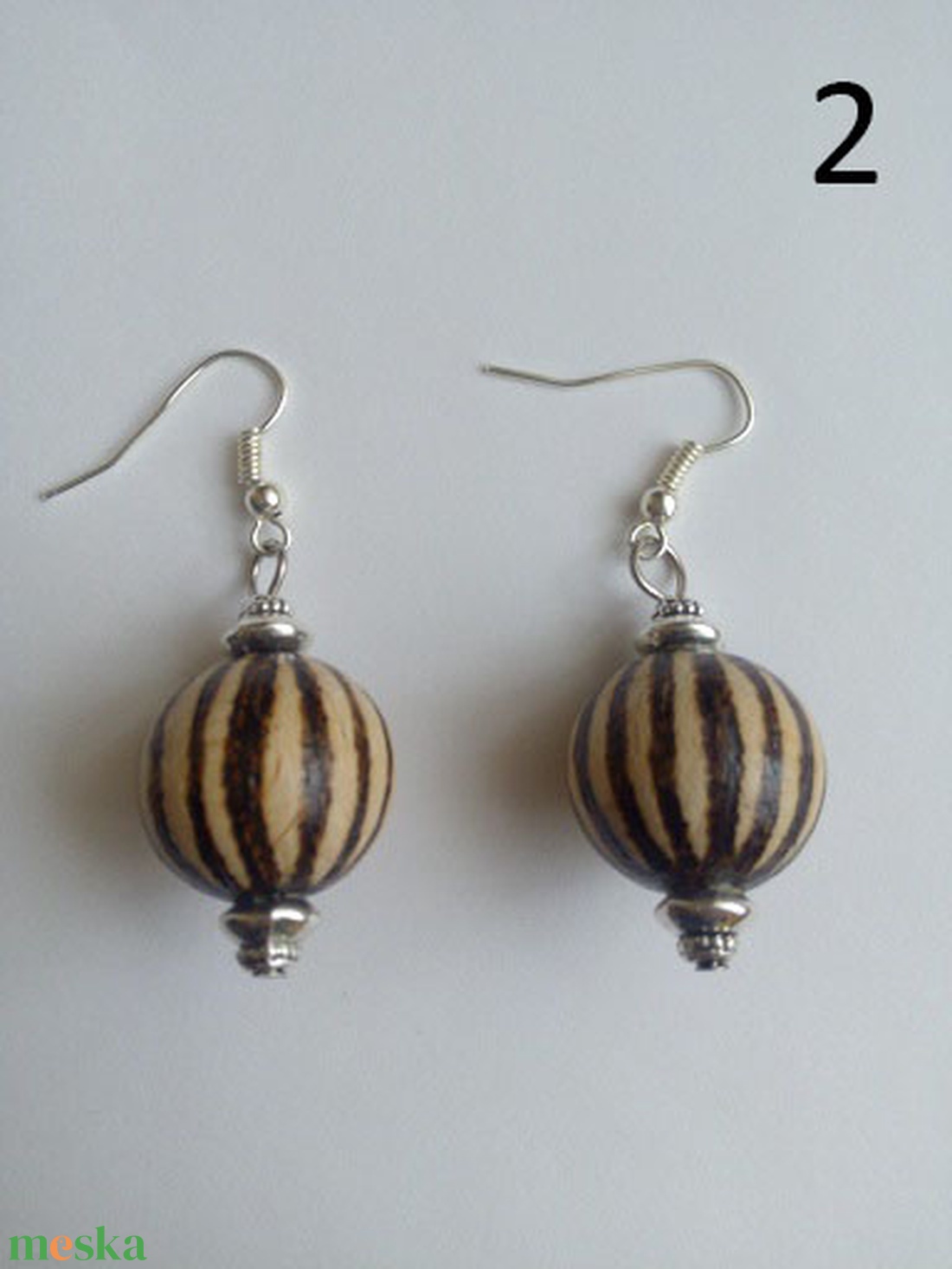 Mintás, fa fülbevaló - pirográf technikával - ékszer - fülbevaló - lógó fülbevaló - Meska.hu