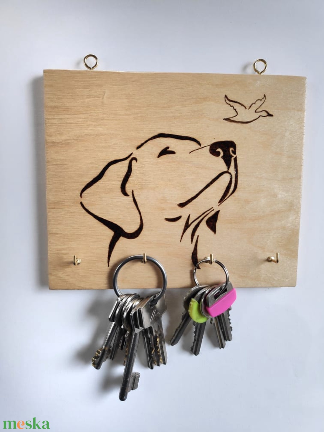 Fali kulcstartó pirográffal égetett kutya motívummal - otthon & életmód - dekoráció - fali és függő dekoráció - fali kulcstartó - Meska.hu