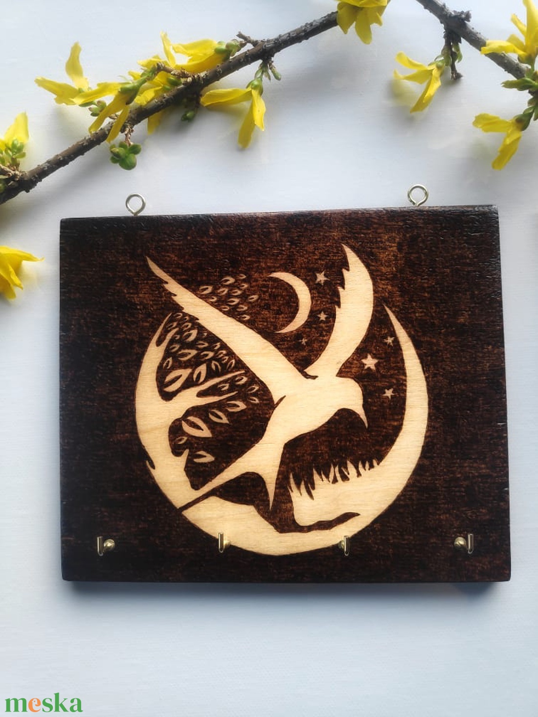 Fali kulcstartó pirográffal égetett madár motívummal - otthon & életmód - dekoráció - fali és függő dekoráció - fali kulcstartó - Meska.hu