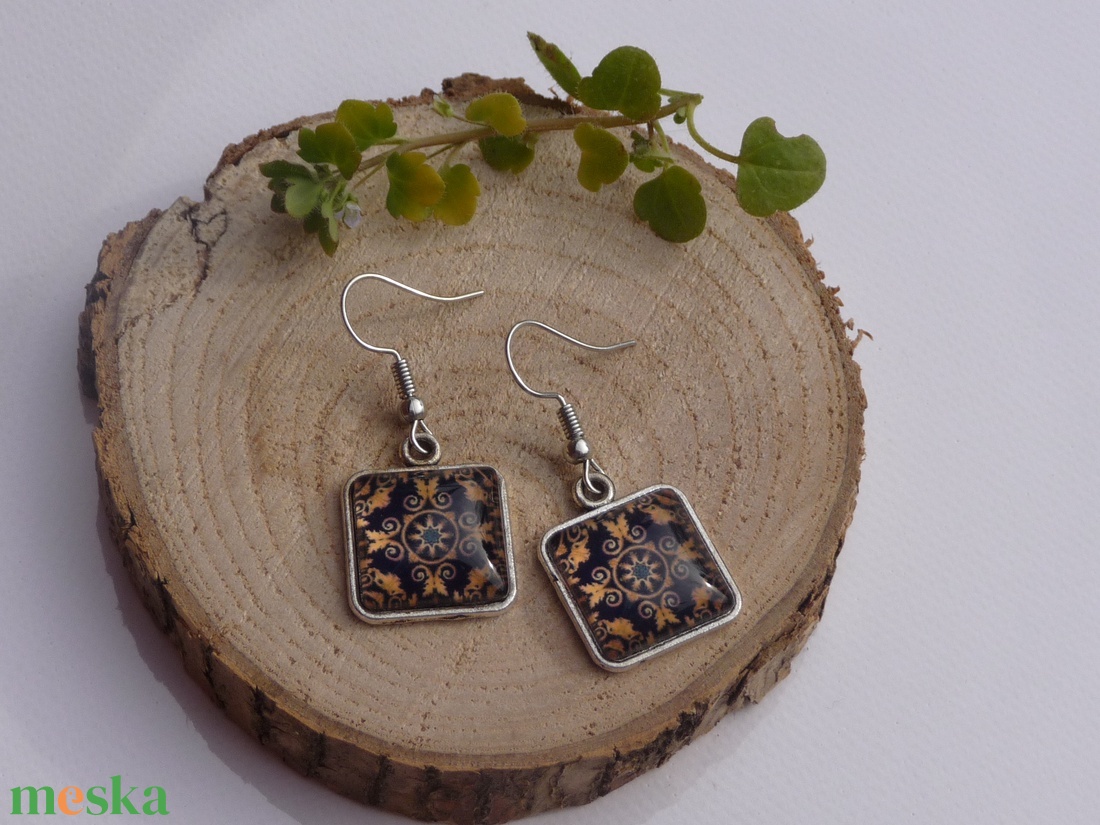 Fülbevaló - sárga-fekete mintás - ékszer - fülbevaló - lógó fülbevaló - Meska.hu
