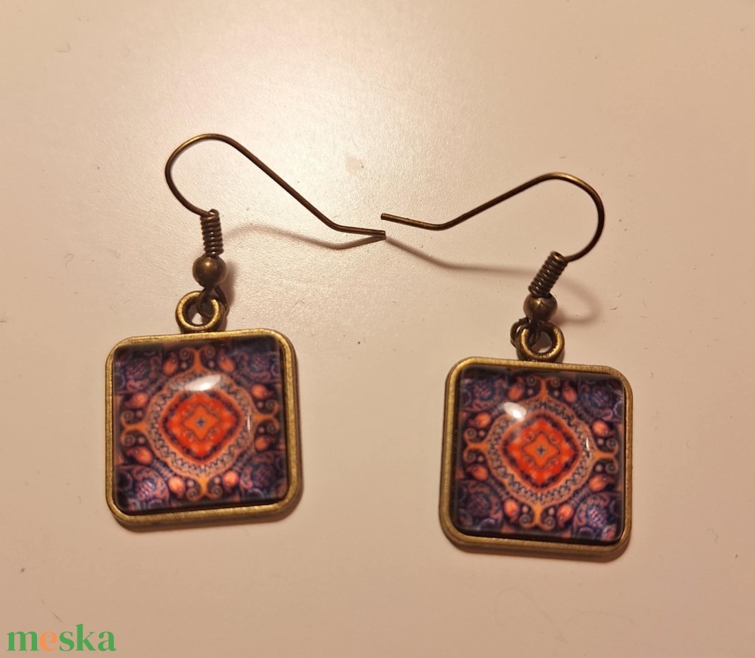 Fülbevaló - piros-kék mintás - ékszer - fülbevaló - lógó fülbevaló - Meska.hu