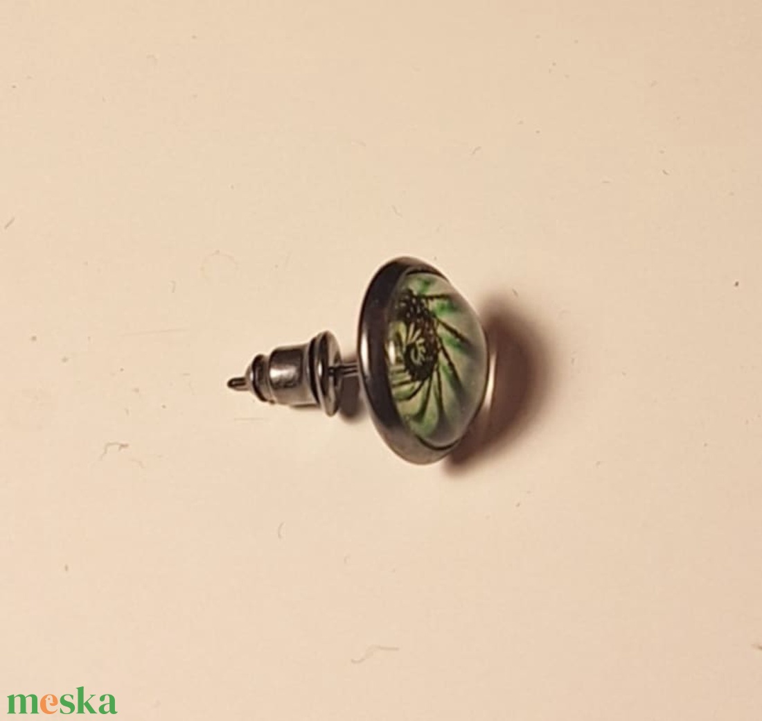 Fülbevaló - swirly világos zöld - ékszer - fülbevaló - pötty fülbevaló - Meska.hu