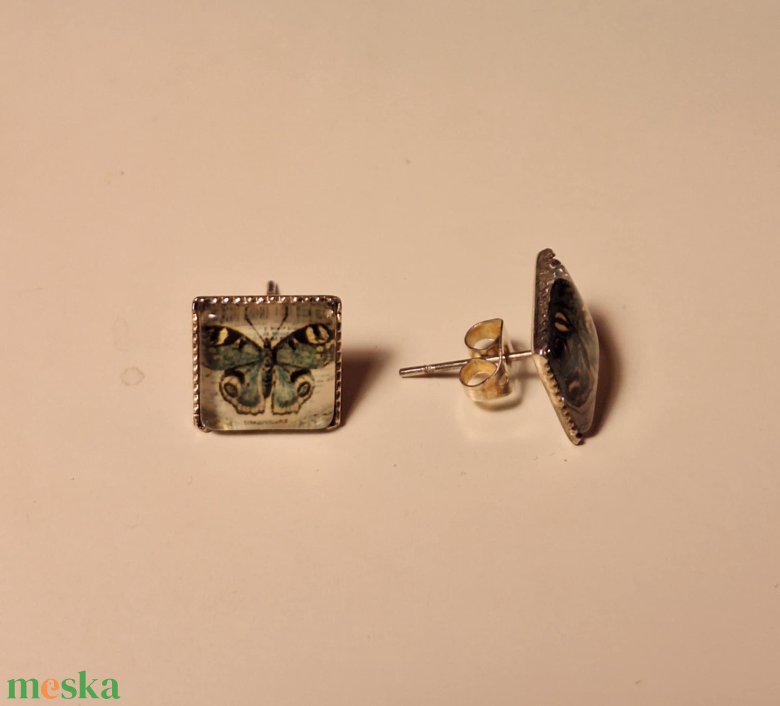 Fülbevaló - vintage hatású képpel - pillangó - ékszer - fülbevaló - pötty fülbevaló - Meska.hu Fülbevaló - vintage hatású képpel - pillangó - ékszer - fülbevaló - pötty fülbevaló - Meska.hu