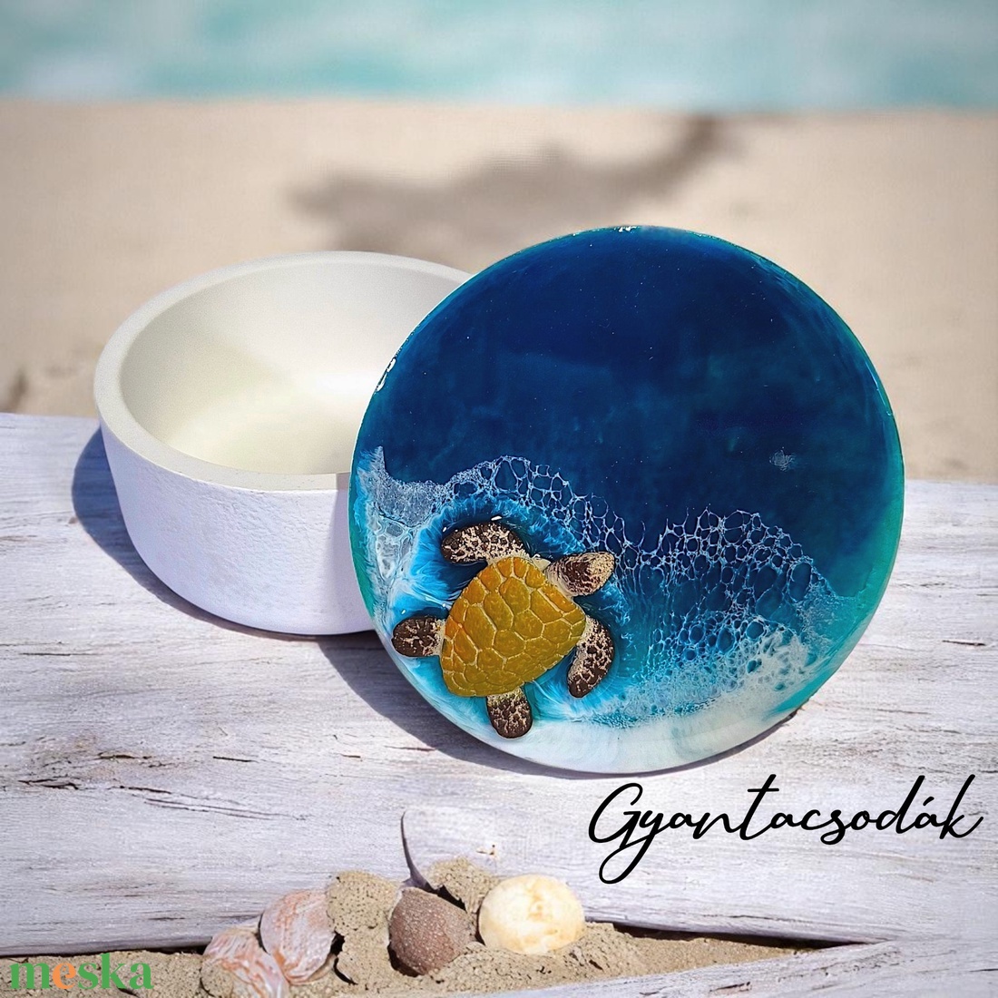 ÉKSZERTARTÓ - TENGERI HULLÁMOKKAL ÉS TEKNŐSSEL 2 - GYANTACSODÁK - otthon & életmód - dekoráció - asztal és polc dekoráció - asztaldísz - Meska.hu