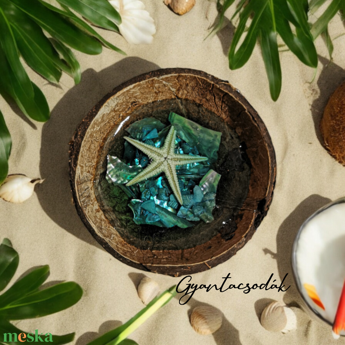 ÉKSZERTARTÓ - VALÓDI KÓKUSZDIÓ GYŰRŰTARTÓ - KAGYLÓTÖRMELÉKKEL, TENGERI CSILLAGGAL - GYANTACSODÁK - otthon & életmód - dekoráció - asztal és polc dekoráció - asztaldísz - Meska.hu