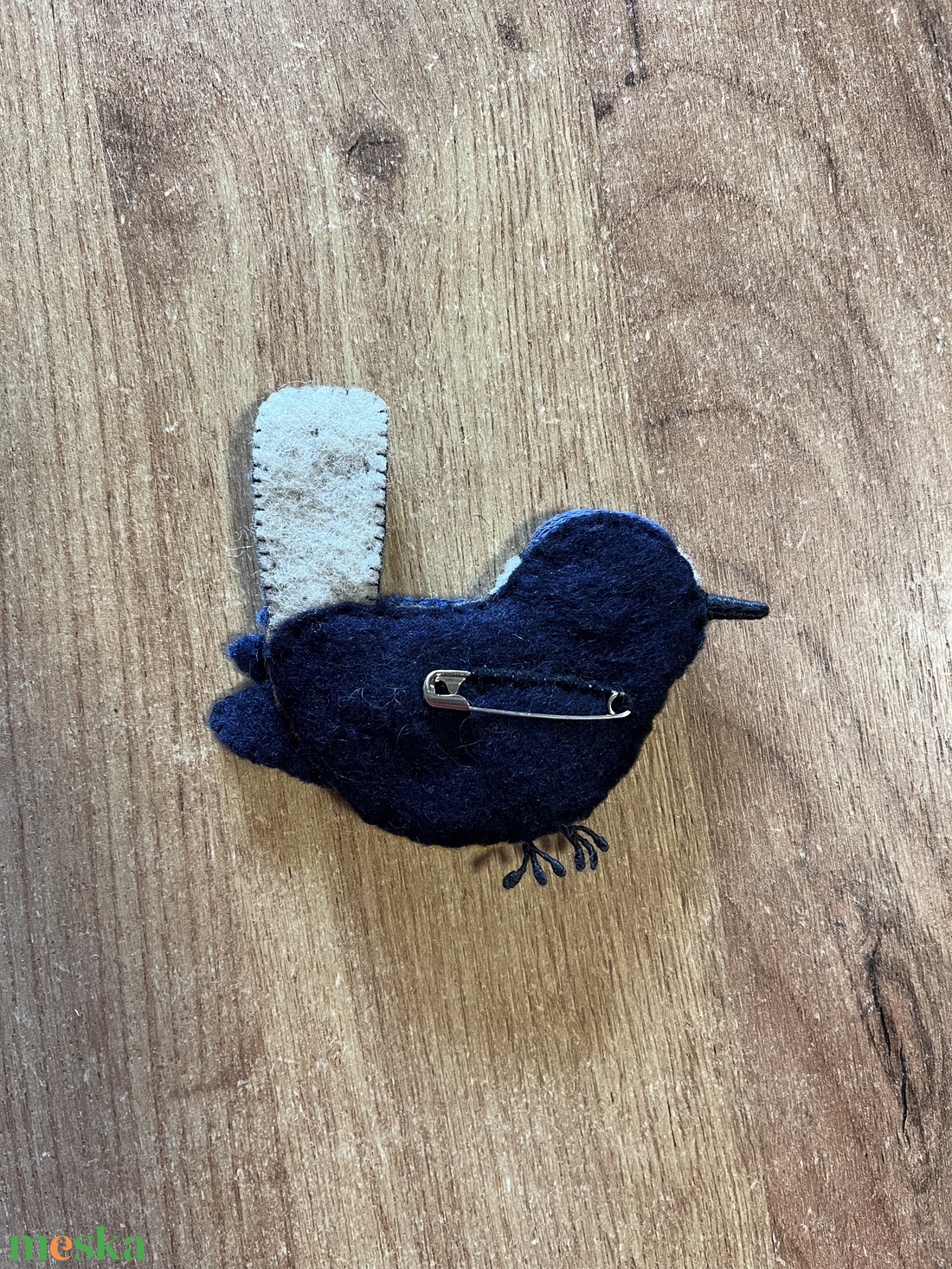 Hímzett kék cimege - ékszer - kitűző és bross - Meska.hu