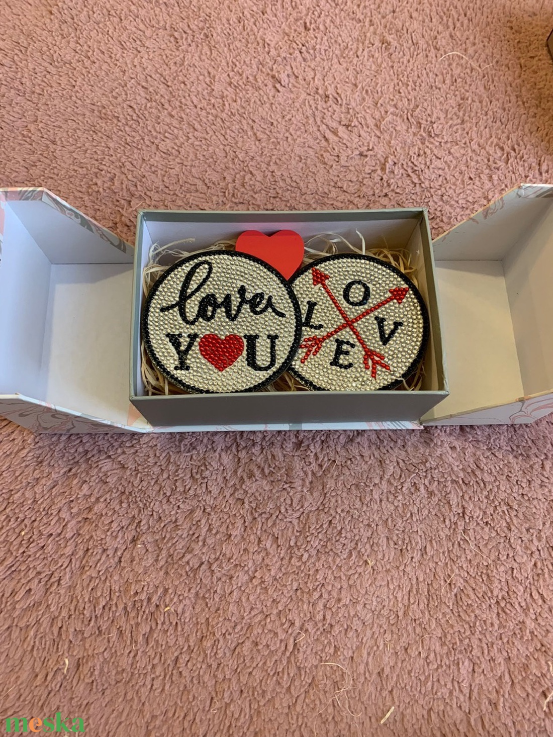 Valentin napi ajándékcsomag poháralátéttel - otthon & életmód - konyhafelszerelés, tálalás - tálalás - tányér- és poháralátét - Meska.hu