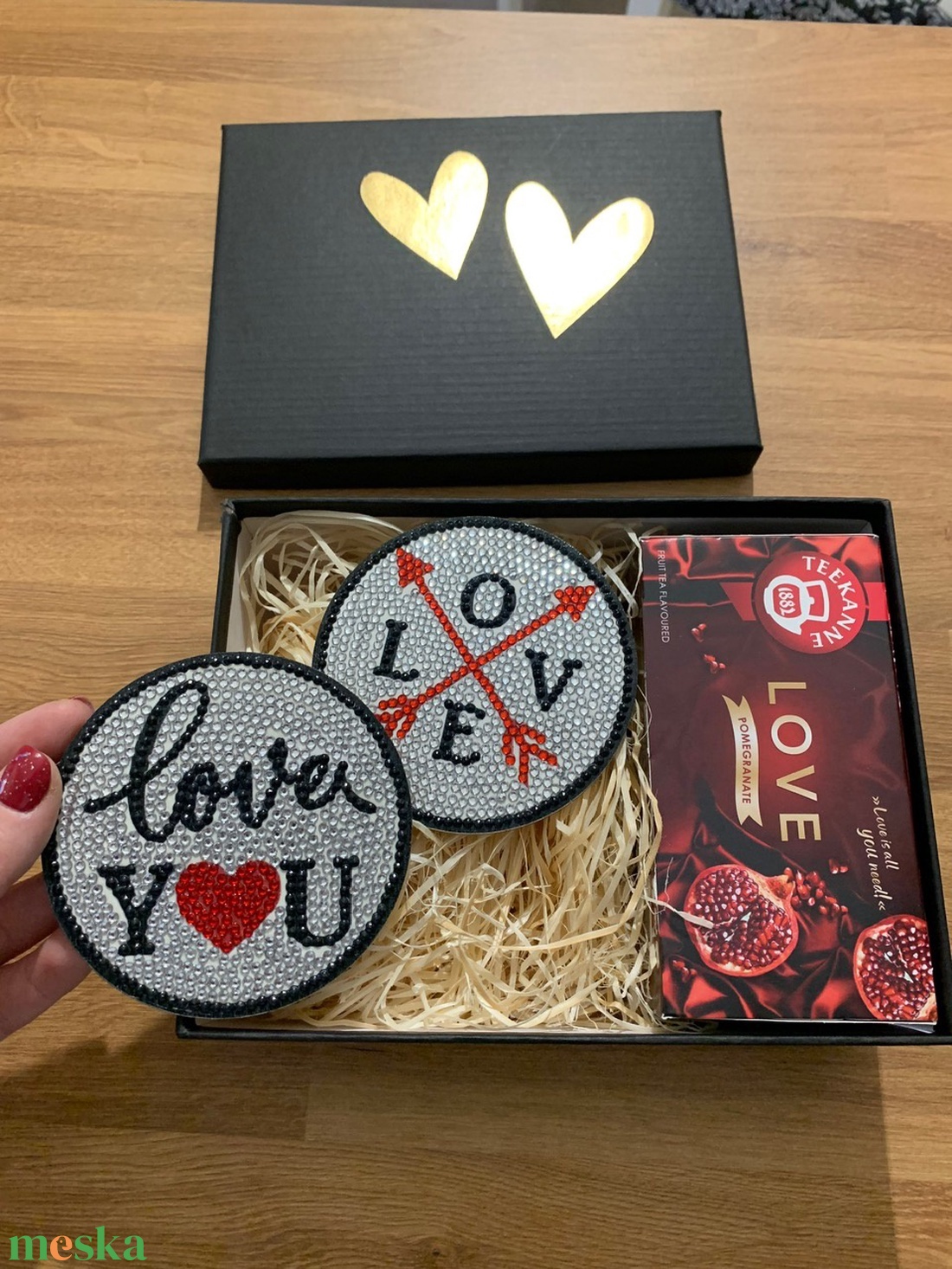 Valentin napi ajándékcsomag poháralátéttel - otthon & életmód - konyhafelszerelés, tálalás - tálalás - tányér- és poháralátét - Meska.hu