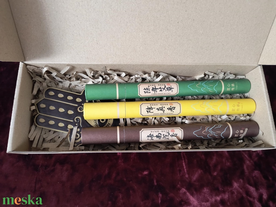 Fatima keze füstölő szett arany-fekete - otthon & életmód - dekoráció - spiritualitás - füstölő és füstölőtartó - Meska.hu Fatima keze füstölő szett arany-fekete - otthon & életmód - dekoráció - spiritualitás - füstölő és füstölőtartó - Meska.hu