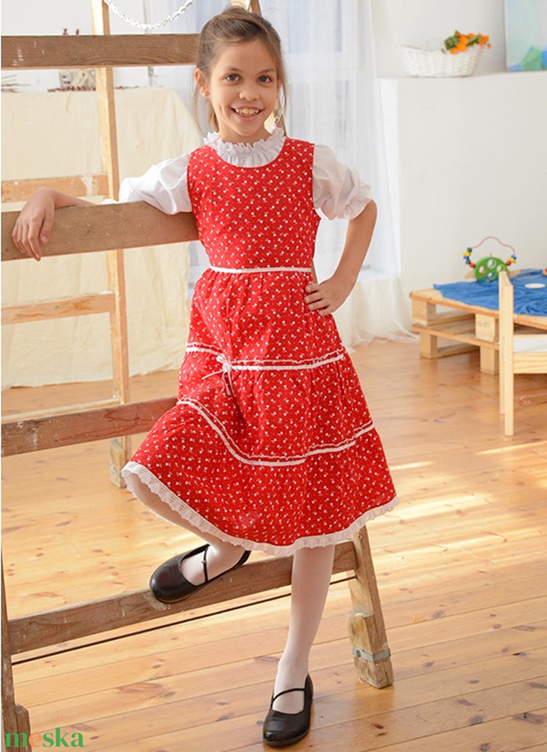 Pirosfestő 110-152-es lány ruha madeira  csipke díszítéssel - ruha & divat - babaruha & gyerekruha - ruha - Meska.hu