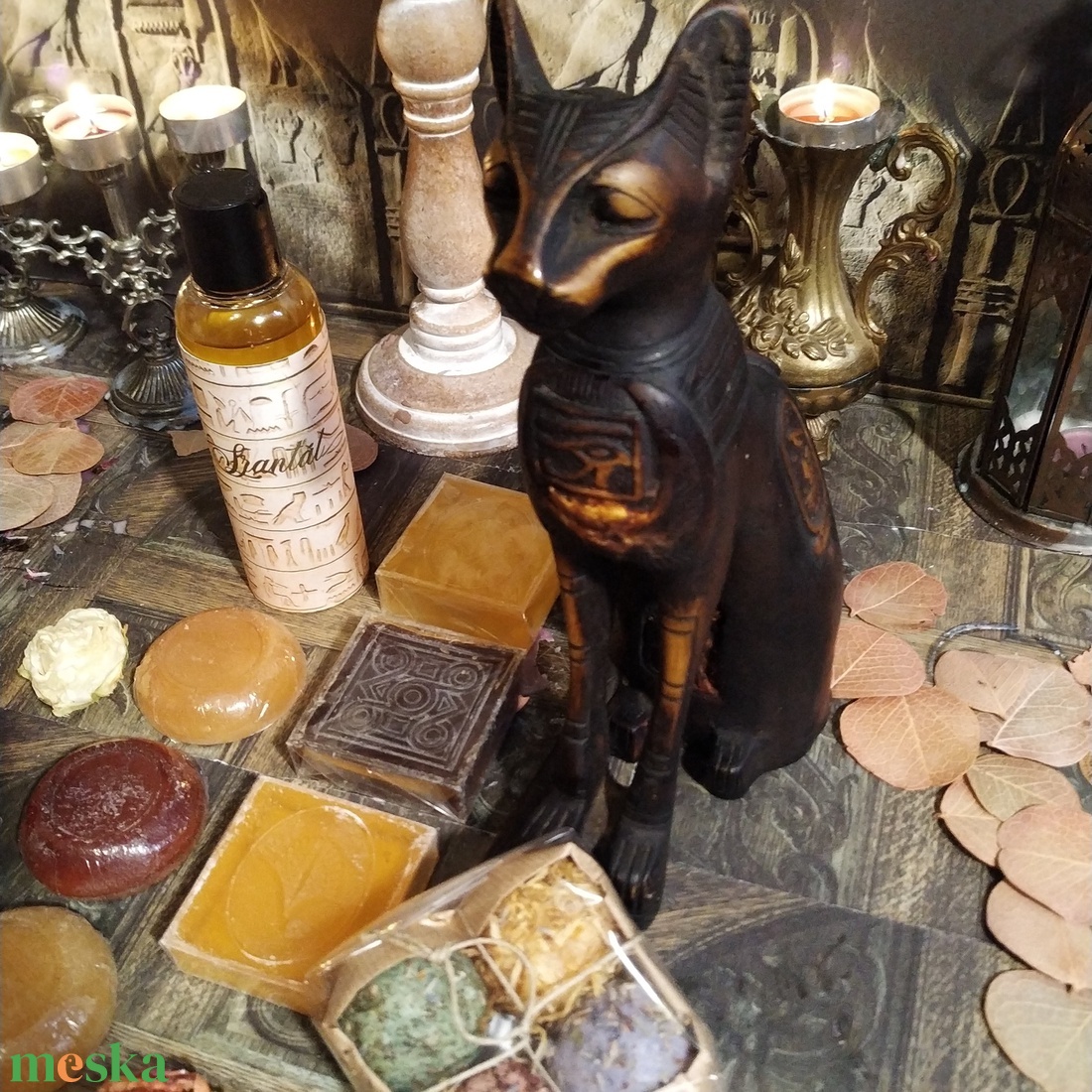 Egyiptomi ajándékcsomag kézműves szappanokkal Bastet macska istennő szoborral szülinapra, pedagógus napra, karácsonyra,  - szépségápolás - szappan & fürdés - kézműves szappan - Meska.hu