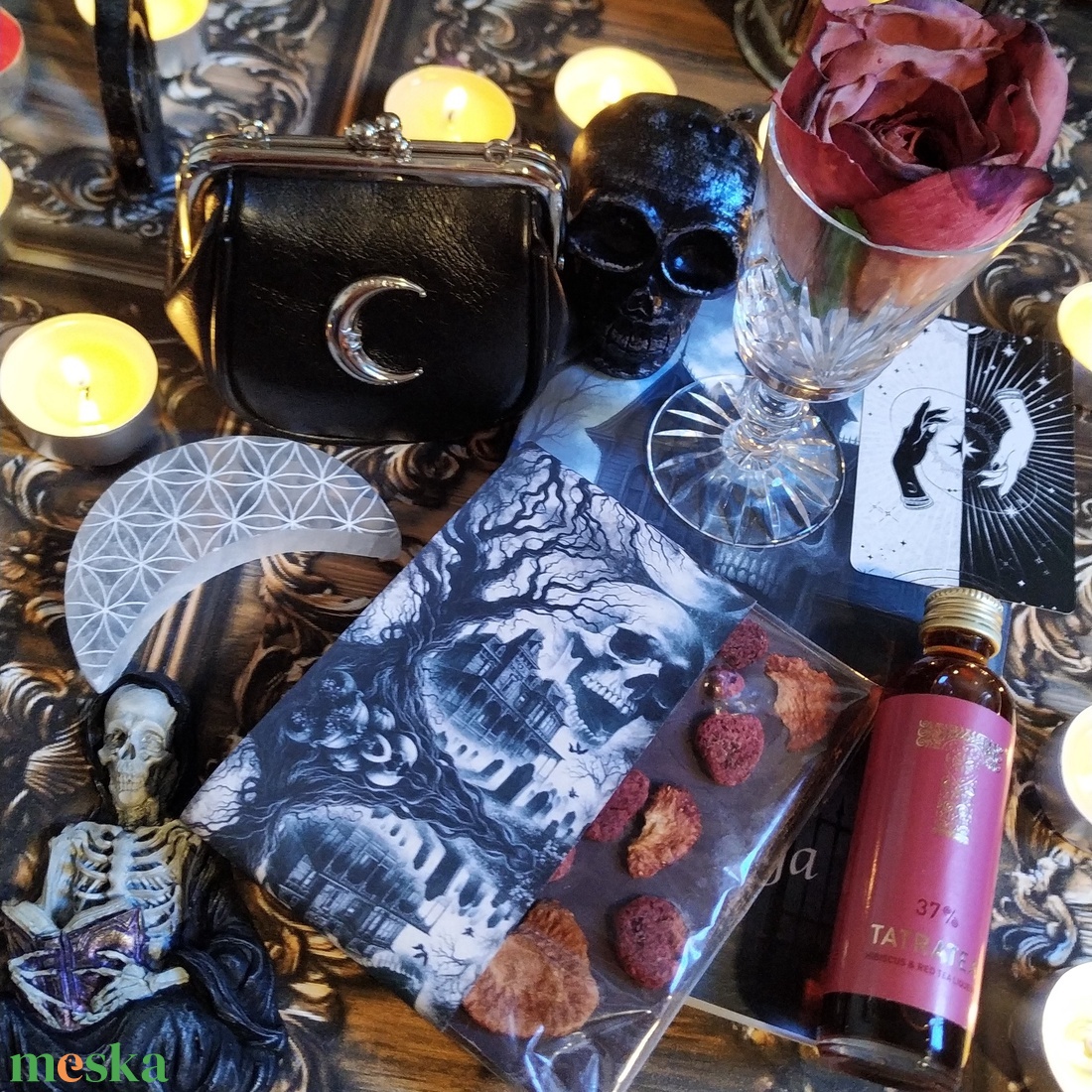 Horror ajándékcsomag csokoládéval és könyvvel Halloweenre, A kísértet sikolya ajándék szülinapra, névnapra, karácsonyra - otthon & életmód - dekoráció - halloween - halloweeni dekoráció - Meska.hu