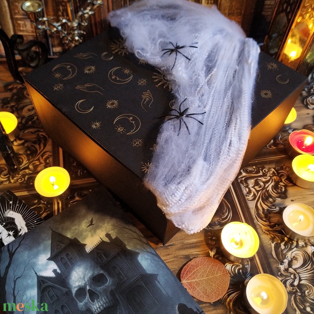 Horror ajándékcsomag csokoládéval és könyvvel Halloweenre, A kísértet sikolya ajándék szülinapra, névnapra, karácsonyra - otthon & életmód - dekoráció - halloween - halloweeni dekoráció - Meska.hu