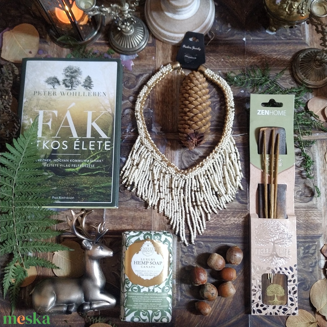 Ajándékcsomag karécsonyra szarvas figurával, kézműves nyakékkel - A fák titkos élete című könyvvel  - szépségápolás - kozmetikai ajándékcsomag - Meska.hu